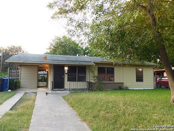 2nd image of 427 E Bonner Ave