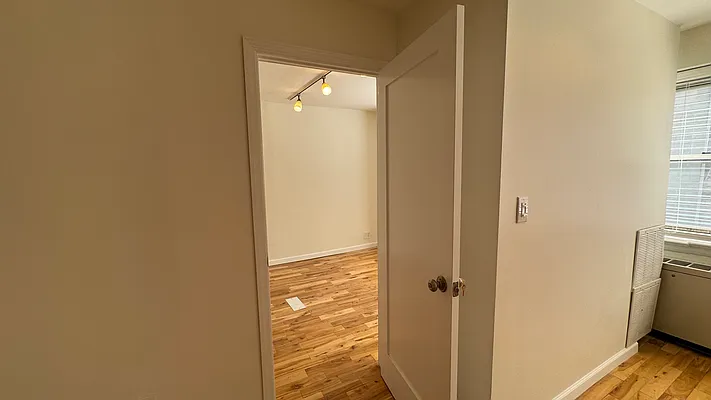 Rented by Sterling Holdings | media 3