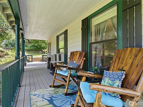 3rd image of 15275 Bandix Road SE
