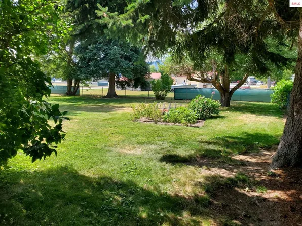 6606 Garden Ct, Bonners Ferry, ID 83805