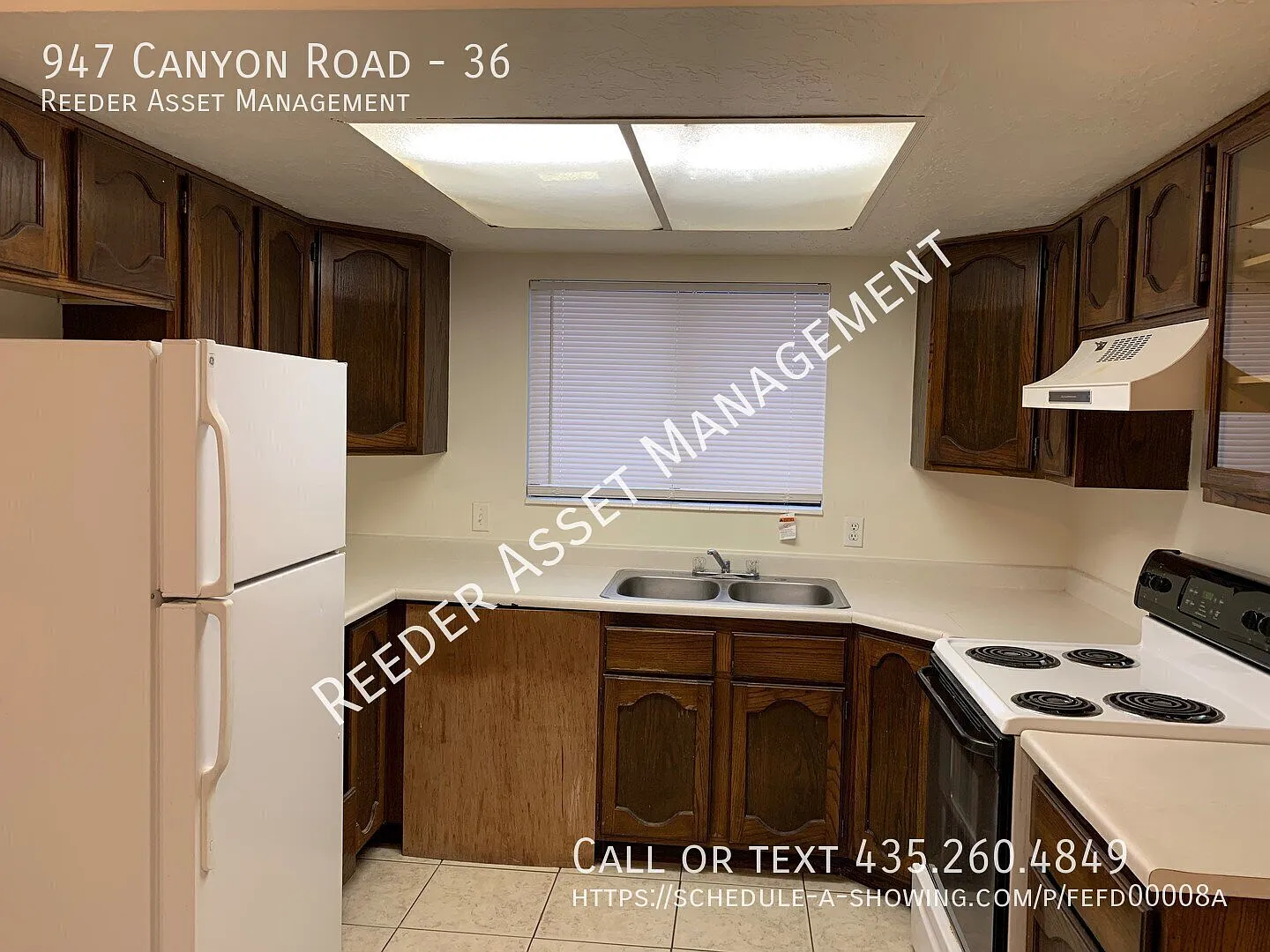 Darling 3 Bedroom 2 Bathroom Single-level Townhouse with Covered Parking! — Photo 4