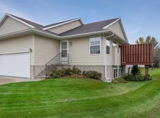 3805 Deer Valley Dr APT B, Marion, IA 52302