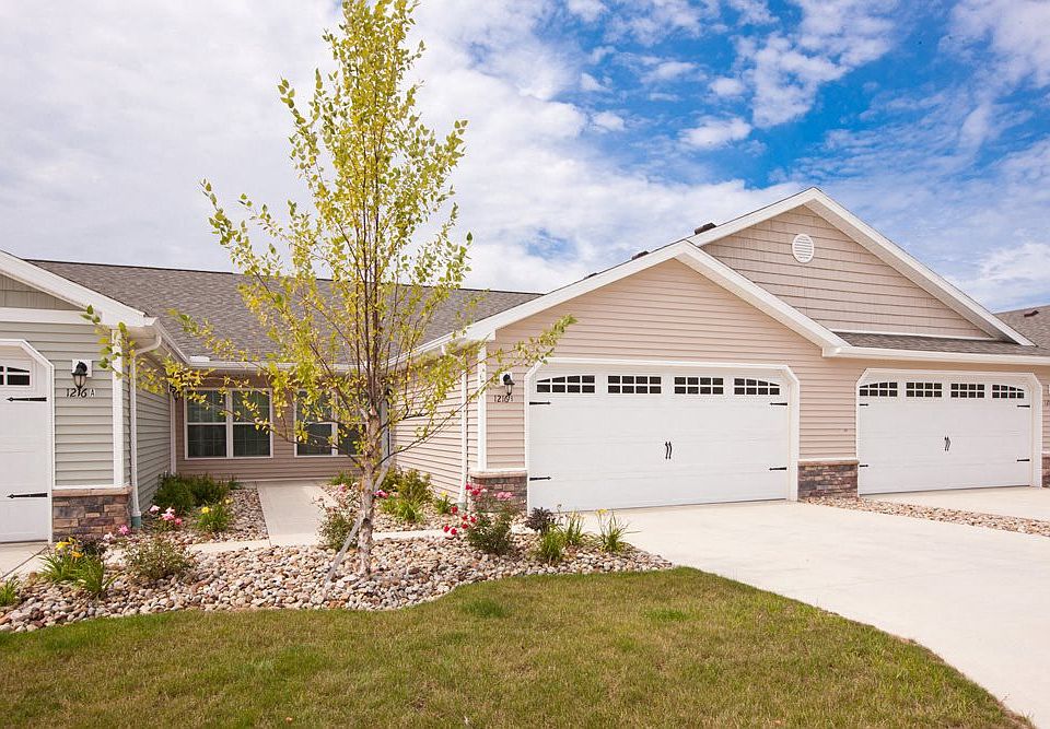 Charming Neighborhood Setting