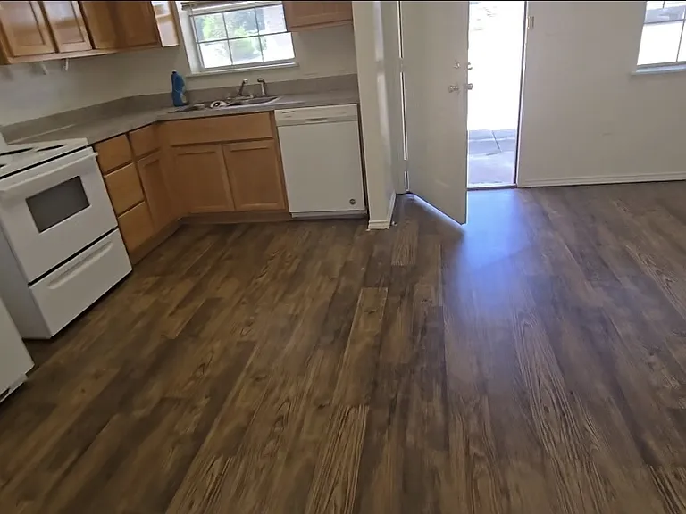 1306 Bonham St #4 — Photo 2