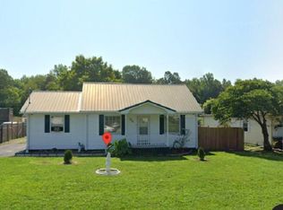 709 Milliken Rd, Paducah, KY 42003