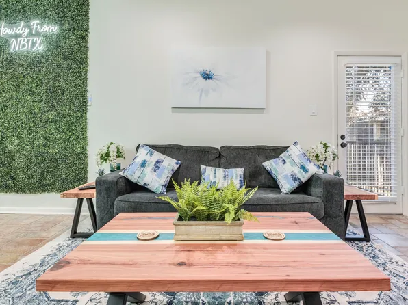 (undisclosed Address), New Braunfels, TX 78130