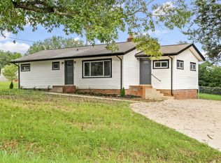 1499 N Liberty Church Rd, Clarksville, TN 37042