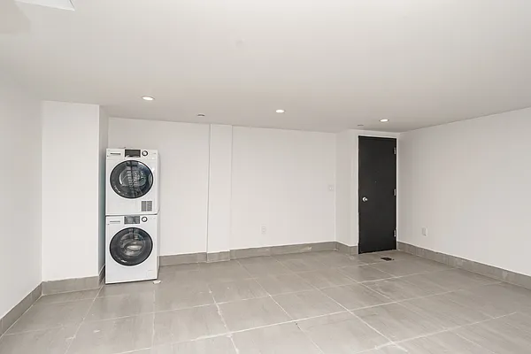 Rented by MySpaceNYC | media 19