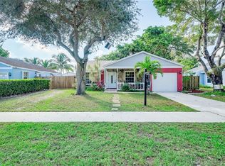 1621 SW 127th Ave, Davie, FL 33325