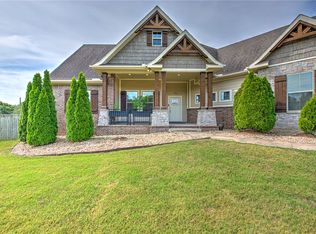 951 NW Pautsky Ave, Bentonville, AR 72713