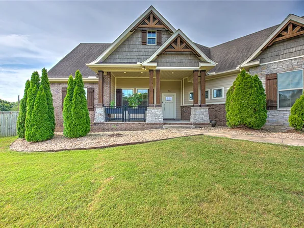 951 NW Pautsky Ave, Bentonville, AR 72713