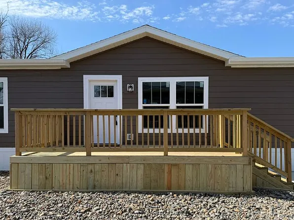 7368 NE Berwick Dr #2, Ankeny, IA 50021