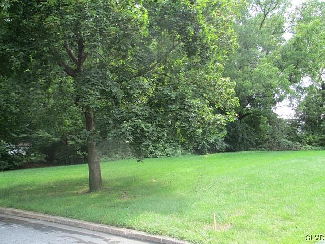 2nd image of 1371 S 40th St