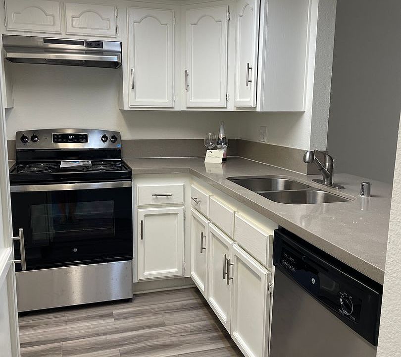 1st image of 380 N Catalina Ave #131
