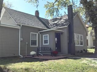 415 E Nichols St, Spring Hill, KS 66083