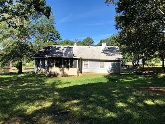 3rd image of 7630 Highland Park Dr