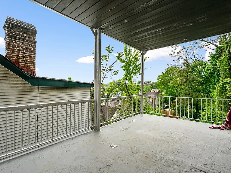 701 Brownsville Rd — Photo 27