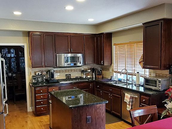 3rd image of 1125 Buckbrush Dr