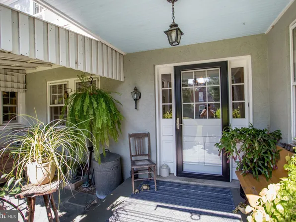 1126 Old Gravel Pike, Schwenksville, PA 19473