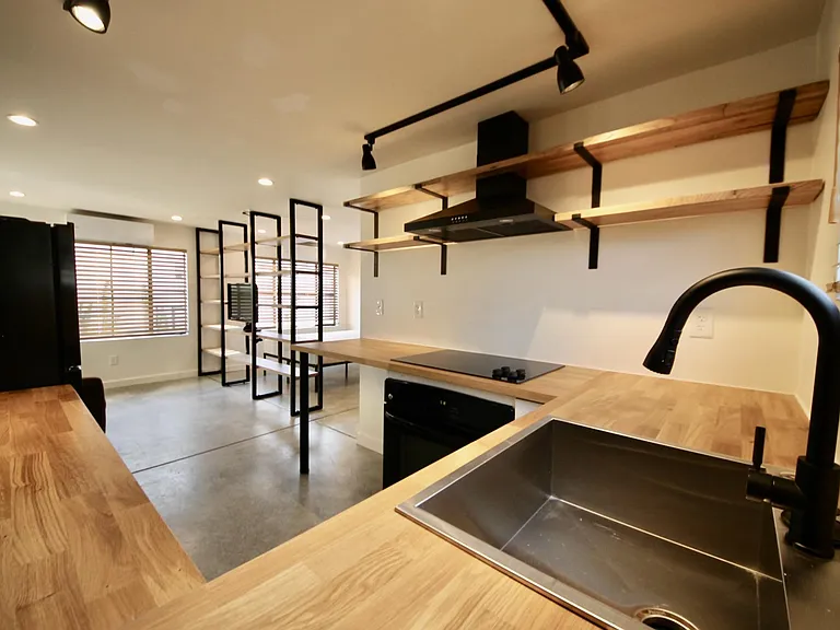 1530 1/2 E Diamond St #3 — Photo 5