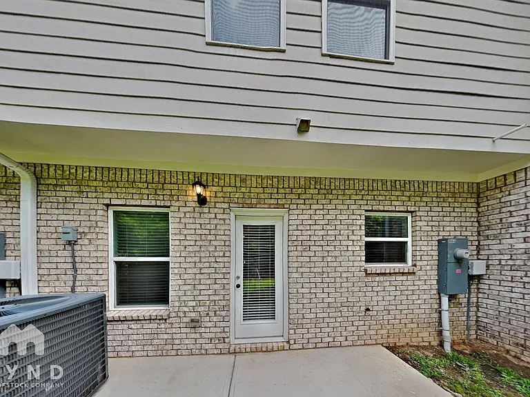 10143 Benton Woods Dr — Photo 19