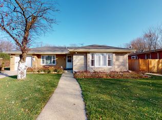 8445 Lawndale Ave, Skokie, IL 60076
