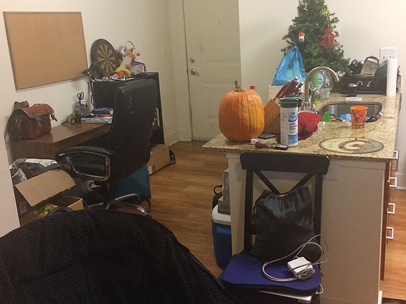 3rd image of 22 E Daniels St APT 106
