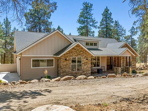 3rd image of 11504 Crossbill Dr