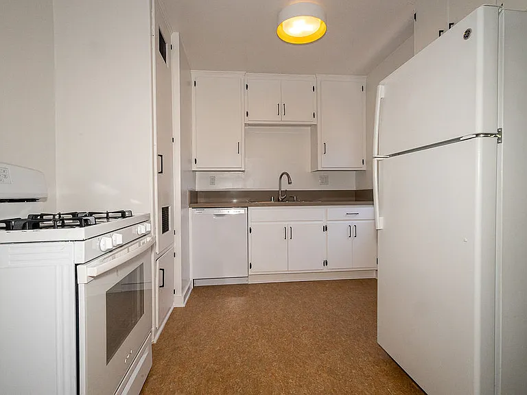 1310 Warren St #1310 — Photo 6