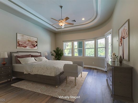 5th image of 213 Villa Borghese St