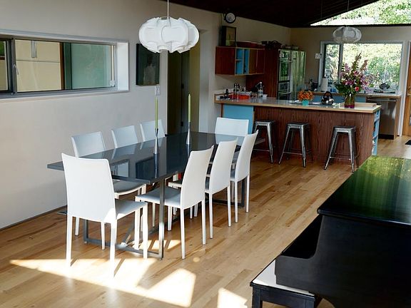 Dining Room & Kitchen