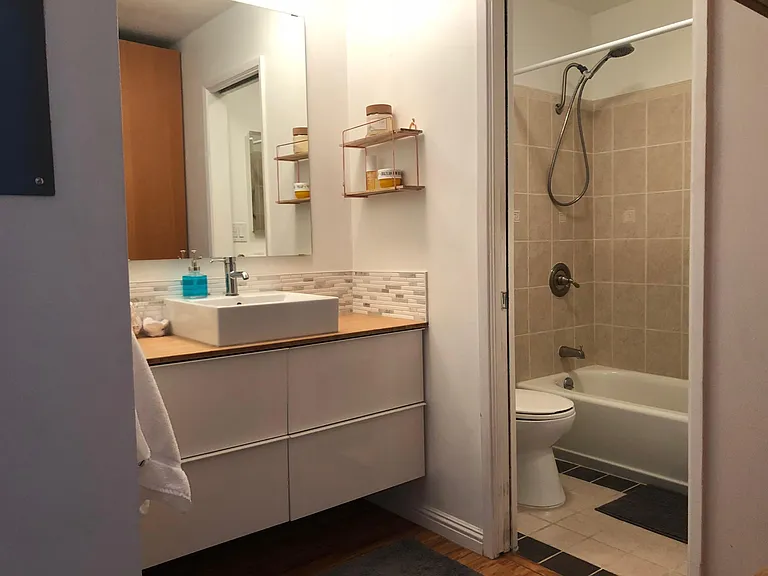 964 Larrabee St #205 — Photo 5