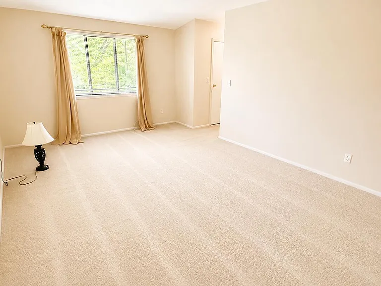 83 Wilson Ave — Photo 10