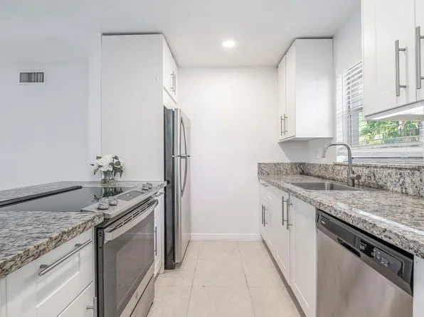 1811 SW 24th Street, Fort Lauderdale, FL 33315