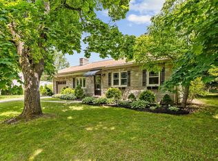 16 Sheldon Ave, Easthampton, MA 01027