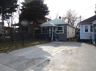 52 Birchmount Rd, Toronto, ON M1N3J6