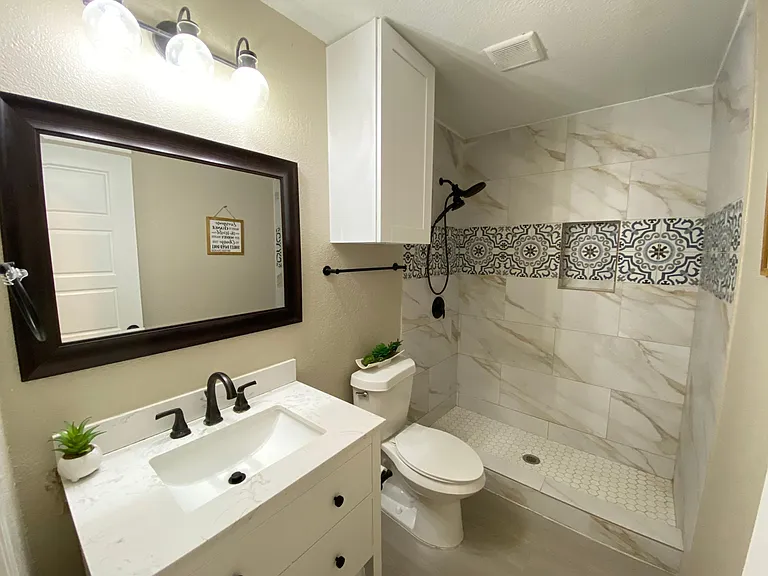 124 Dallas St — Photo 4