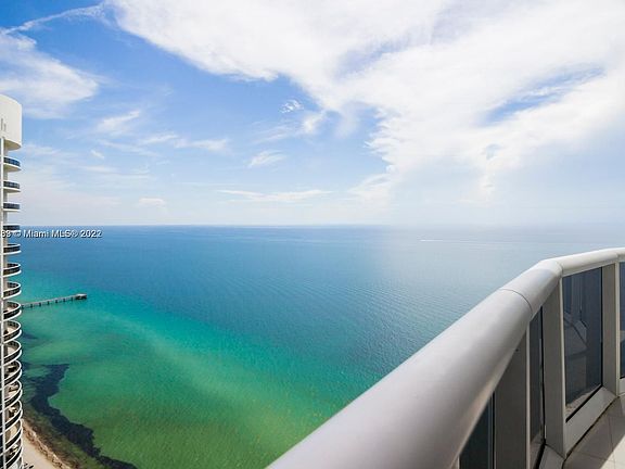 3rd image of 15901 Collins Ave APT 4002