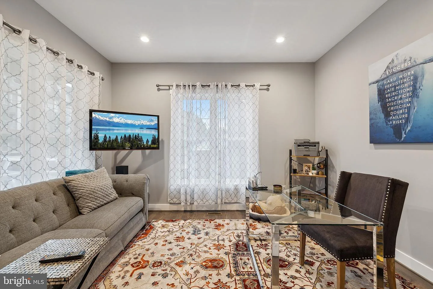 5 bed, 5.0 bath, 4112 sqft, $7,250 — Photo 3