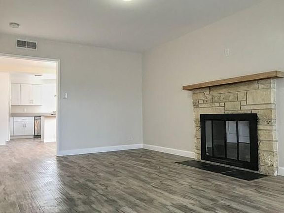 5th image of 3925 W 111th St APT 1