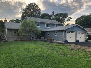 8825 Karlen Rd, Rome, NY 13440