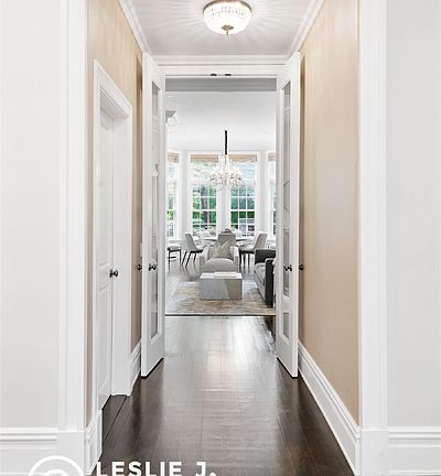 4th image of 111 Waverly Pl
