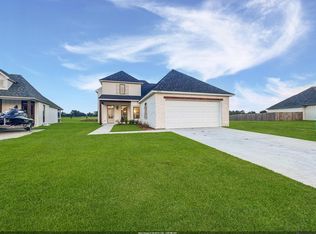 39551 Hernando De Soto Dr, Darrow, LA 70725