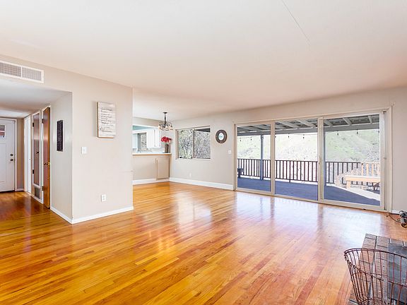 3rd image of 40410 Cherokee Oaks Drive