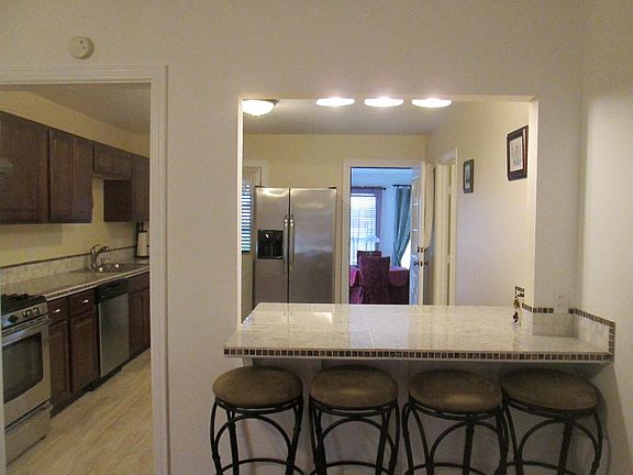5th image of 6109 Brocks Ln