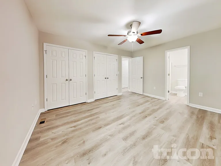 517 Parker St — Photo 9