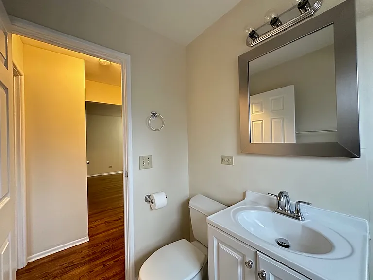 1644 W Sherwin Ave #C3 — Photo 19