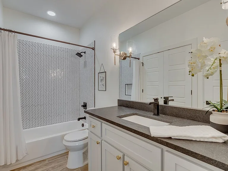 3120 Cockrell — Photo 14