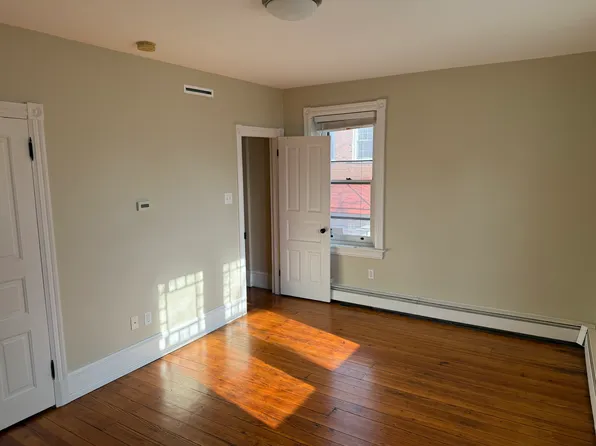 123 W Court St APT 2, Doylestown, PA 18901