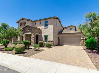 882 E Parkview Dr, Gilbert, AZ 85295